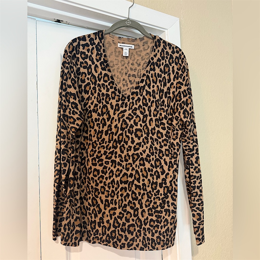 Leopard v-neck sweater